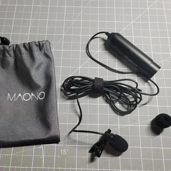 Moano Primium XLR10 Lavalier Mic + the Inclusions Listed in the Description! - Picture 1 of 7